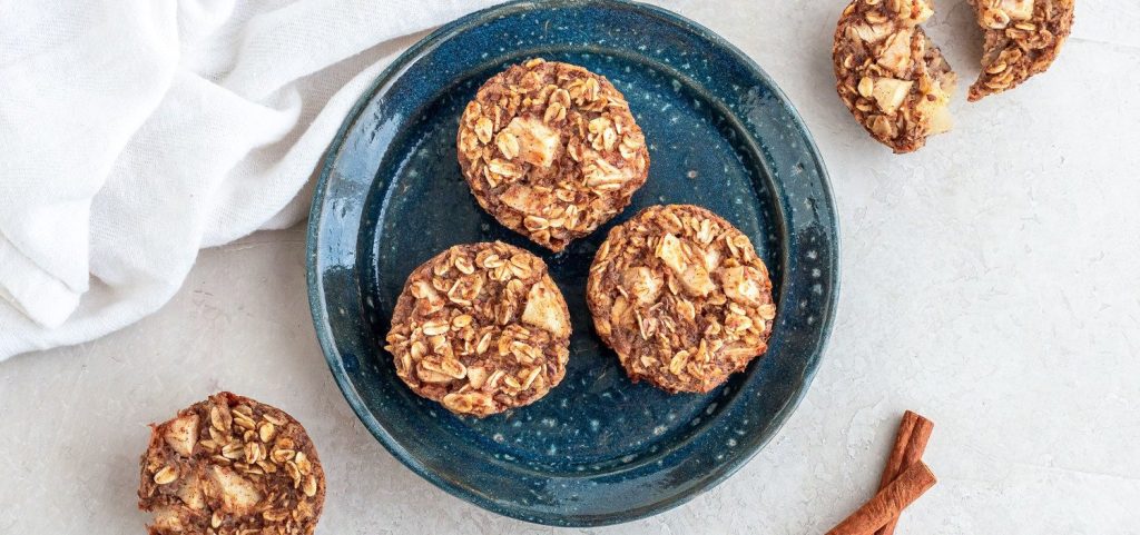 Apple Cinnamon Oatmeal Cups