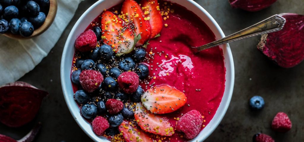 Berry Beet Smoothie Bowl