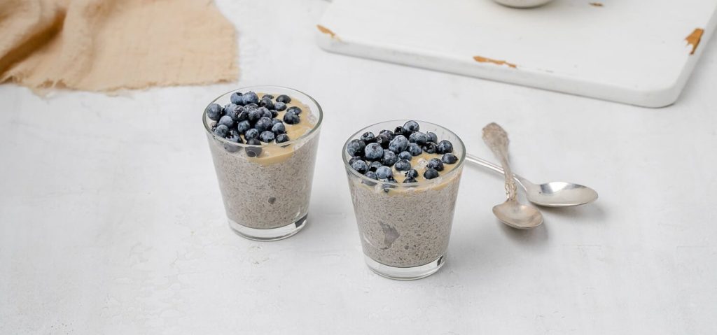 Blended Chia & Oat Pudding with Tahini & Blueberries