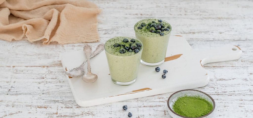 Blended Matcha Overnight Oats