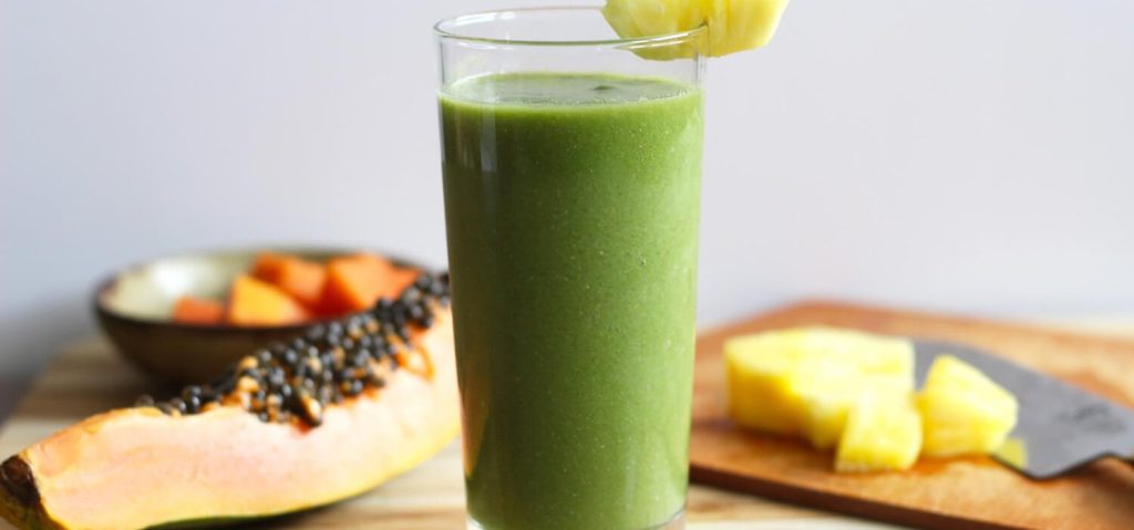 Bloat-Fighting Tropical Smoothie