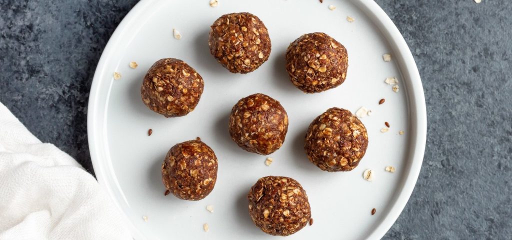 Chocolate Peanut Butter Energy Bites