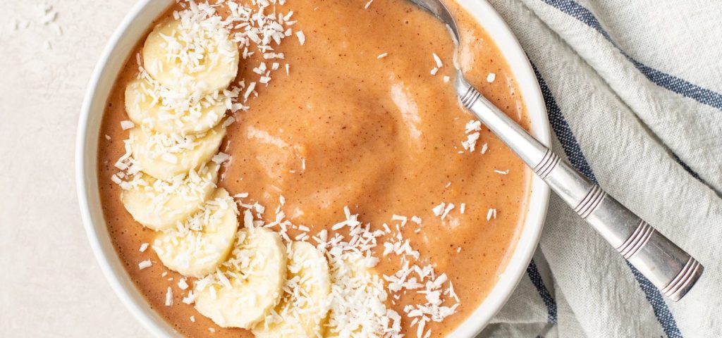 Cinnamon Sweet Potato Smoothie Bowl