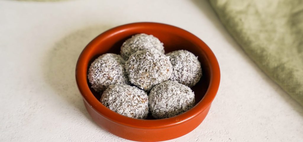 Date, Chia & Tahini Energy Balls