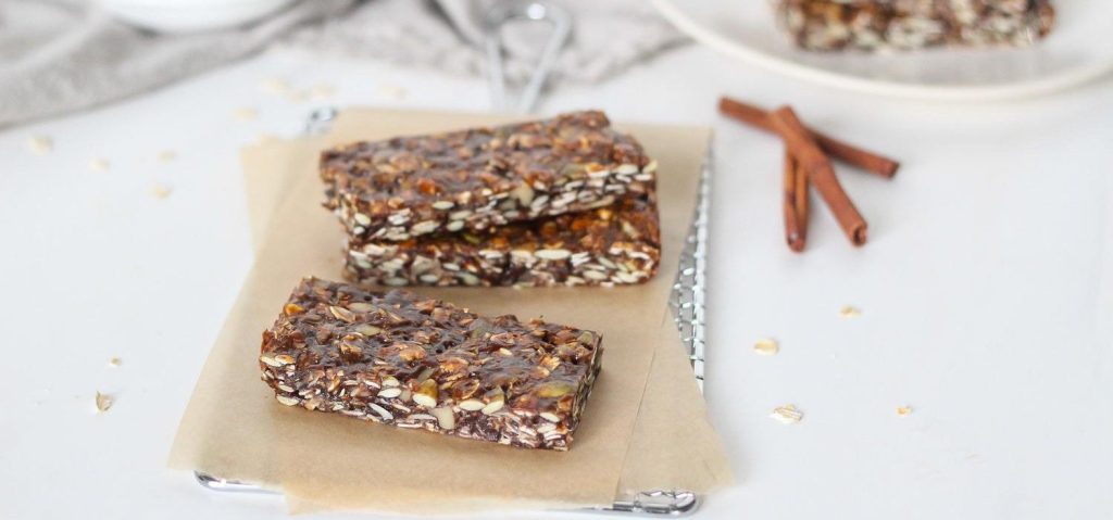 Gingerbread Oatmeal Bars