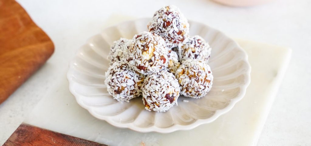 Hazelnut & Coconut Energy Balls
