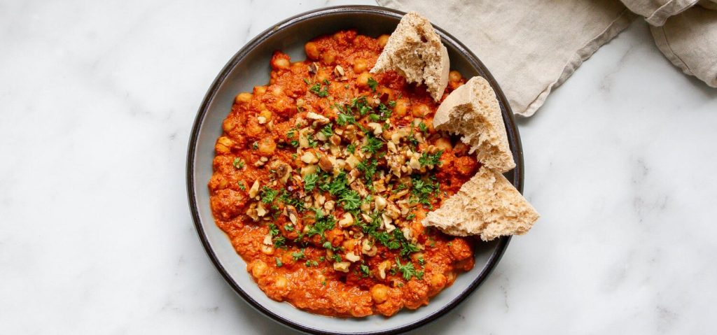 Muhammara Chickpea Pan