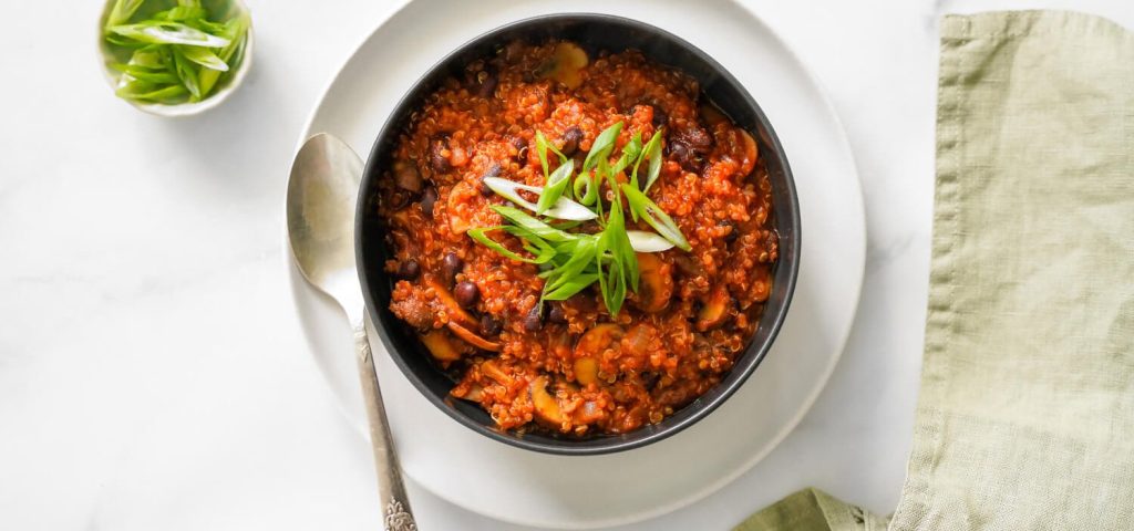 Mushroom, Black Bean & Quinoa Chilli