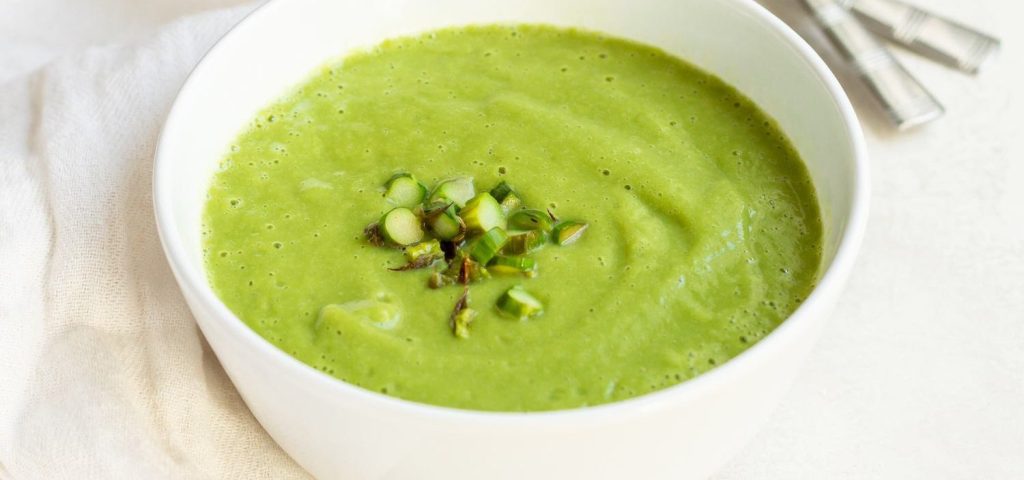 Roasted Garlic & Asparagus Soup