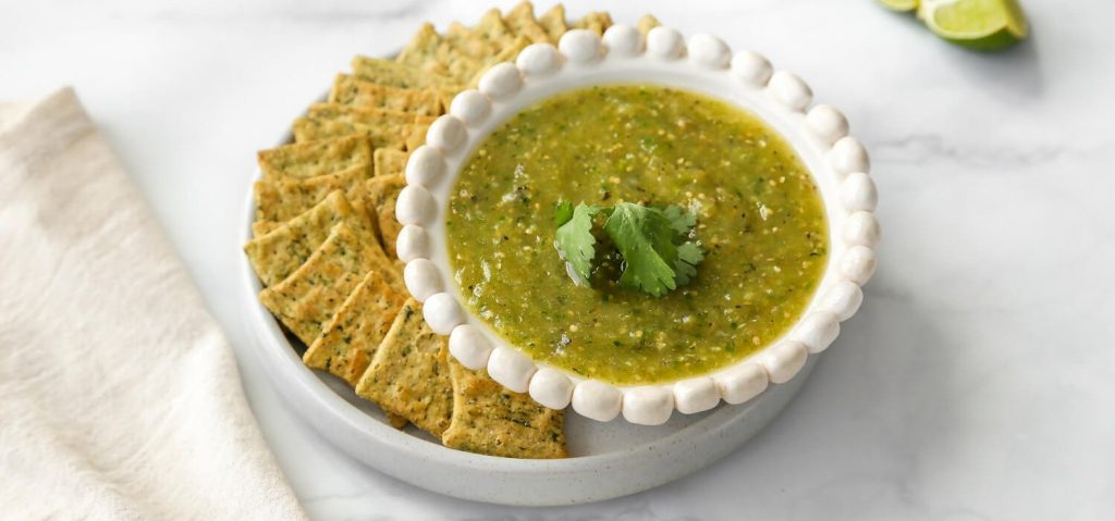 Salsa Verde & Crackers