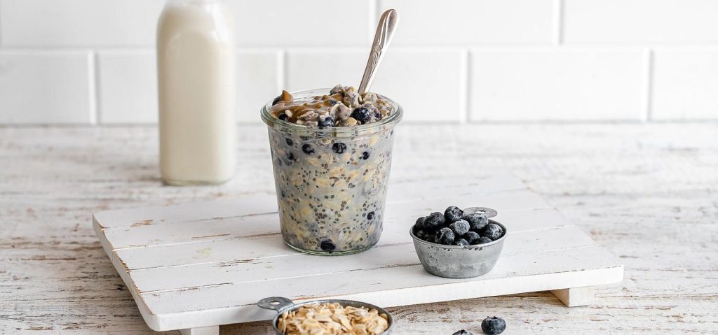 Sunflower & Blueberry Overnight Oats
