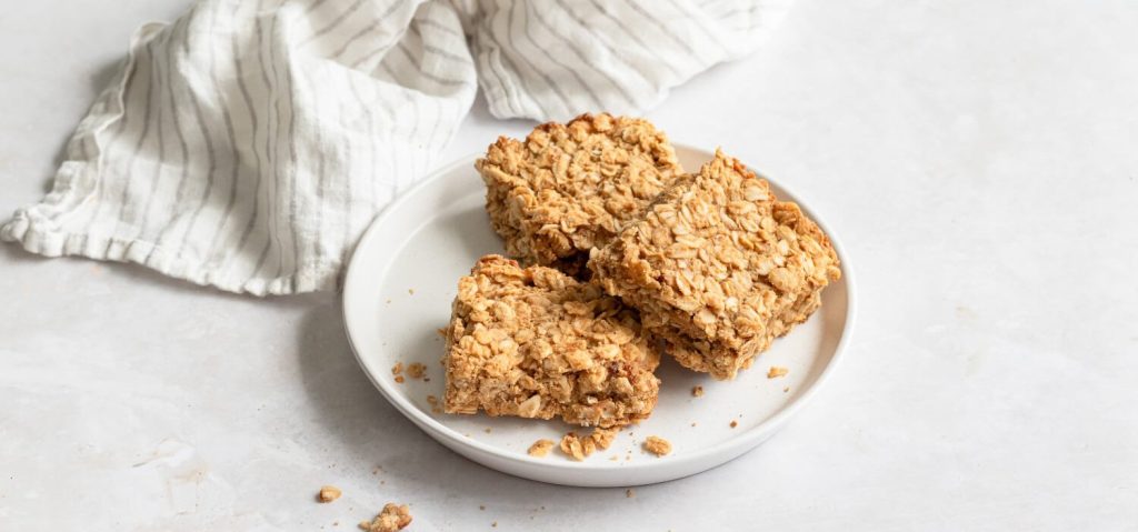 Super Simple Peanut Butter Oat Bars
