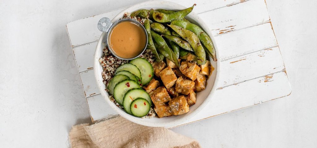 Tofu & Quinoa Bowl with Peanut Sauce