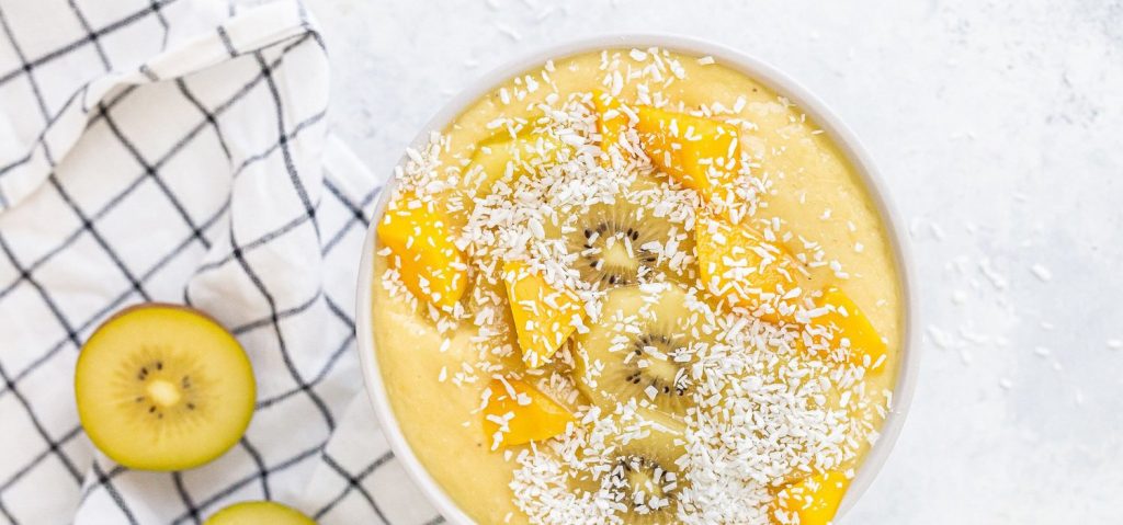 Tropical Smoothie Bowl