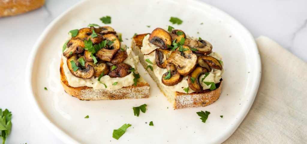 White Bean Purée & Sautéed Mushrooms on Toast