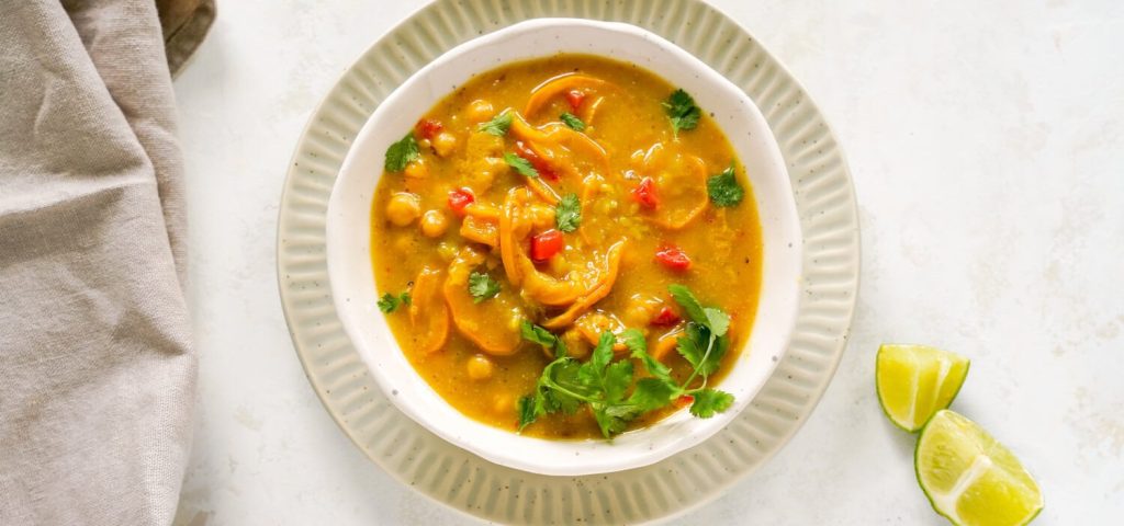 Zucchini, Capsicum & Chickpea Yellow Curry